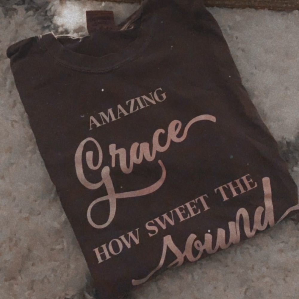Amazing Grace women’s T - Shirt size Medium